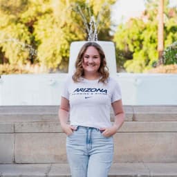 Instructor Lauren A. profile Card Image