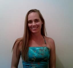 Instructor Leilani R. profile Card Image