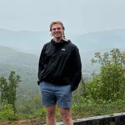 Instructor Luke W. profile Card Image