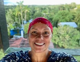 Instructor Luz G. profile Card Image