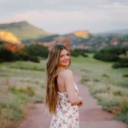 Instructor Maddy D. profile Card Image