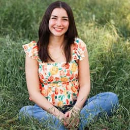 Instructor Madison B. profile Card Image