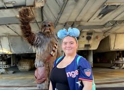 Instructor Mae J. profile Card Image