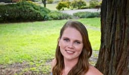 Instructor Makenna N. profile Card Image