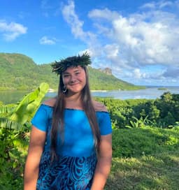 Instructor Maliana M. profile Card Image