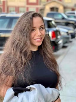 Instructor Mariah B. profile Card Image