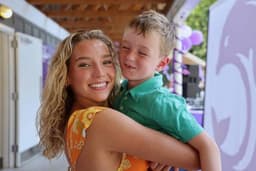 Instructor Martine P. profile Card Image