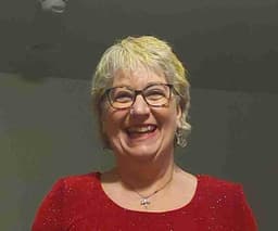 Instructor MaryTeresa H. profile Card Image