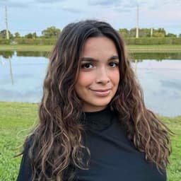 Instructor Michaela R. profile Card Image