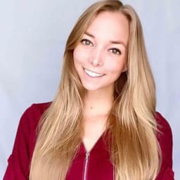 Instructor Nadine B. profile Card Image