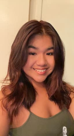 Instructor Natasha L. profile Card Image