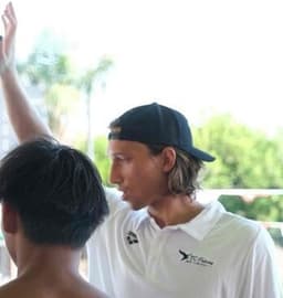 Instructor Nikita B. profile Card Image