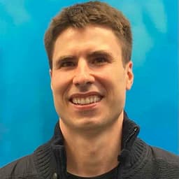 Instructor Niksa R. profile Card Image