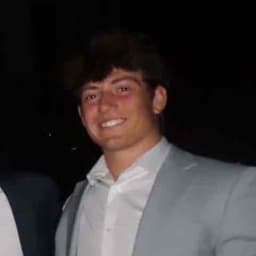 Instructor Noah S. profile Card Image