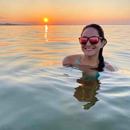 Instructor Noelle H. profile Card Image