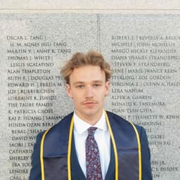 Instructor Oliver M. profile Card Image