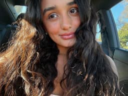 Instructor Paola G. profile Card Image