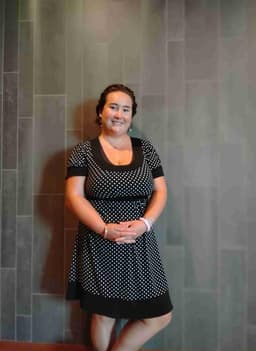 Instructor Phoebe T. profile Card Image