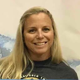 Instructor Rachel S. profile Card Image