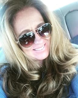 Instructor Rachel V. profile Card Image