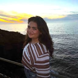 Instructor Rachel S. profile Card Image