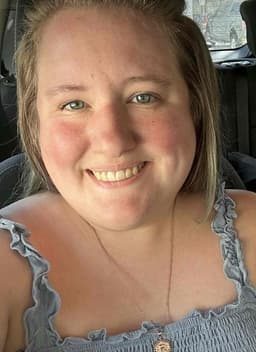 Instructor Raya M. profile Card Image