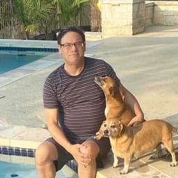 Instructor Salomon S. profile Card Image