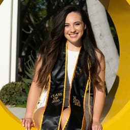 Instructor Samantha L. profile Card Image