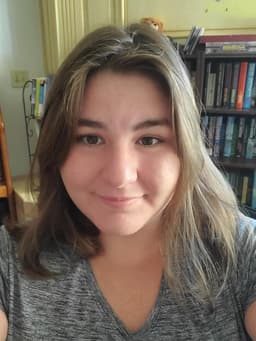 Instructor Samantha D. profile Card Image