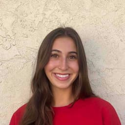 Instructor Sara W. profile Card Image