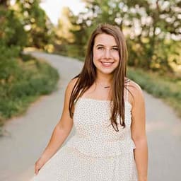 Instructor Sarah K. profile Card Image