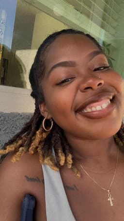 Instructor Shacara S. profile Card Image