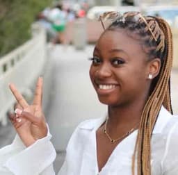 Instructor Shukriyyah F. profile Card Image