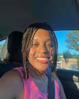 Instructor Simone A. profile Card Image