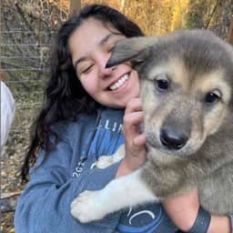 Instructor Sophia R. profile Card Image