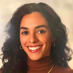 Instructor Sophia O. profile Card Image