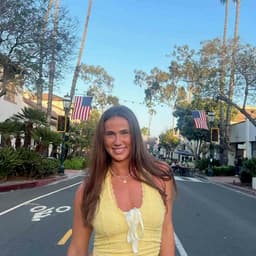 Instructor Sophia W. profile Card Image