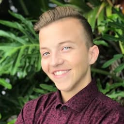 Instructor Stephanie M. profile Card Image