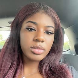 Instructor Tavia J. profile Card Image