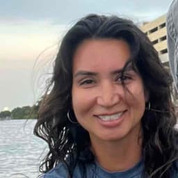 Instructor Tonia W. profile Card Image