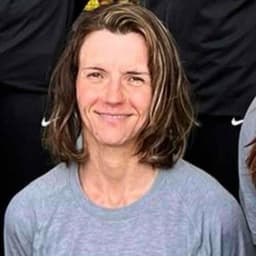 Instructor Veronique B. profile Card Image