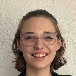 Instructor Vesper T. profile Card Image