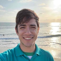 Instructor Vincent P. profile Card Image