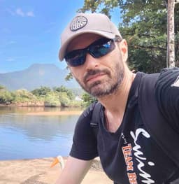 Instructor Yevgeniy B. profile Card Image