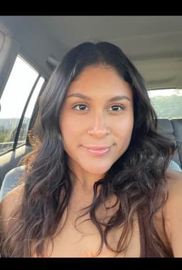 Instructor Yolanda P. profile Card Image